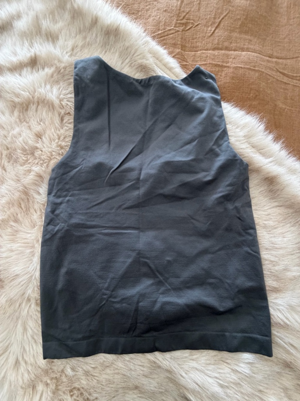 a new day charcoal gray Women's Slim Fit
Seamless Tank Top Small - Picture 8 of 8